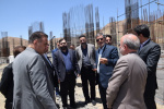 بازدید رییس دانشگاه علوم پزشکی اراک به همراه معاونین، فرماندار، نماینده مردم در مجلس و سایر مسئولان از روند پیشرفت بیمارستان در حال احداث محلات