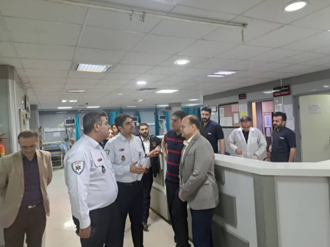 بازدید جانشین رئیس دانشگاه در ستاد سفرهای نوروزی از از بیمارستان امام صادق (ع) شهرستان دلیجان