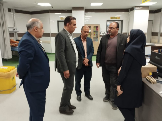 بازدید دکتر جواد نظری رییس دانشگاه علوم پزشکی اراک از مرکز آموزشی درمانی حضرت ولیعصر(عج) در شب چهارشنبه آخر سال