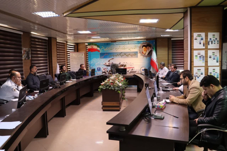 برگزاری کارگروه انتقال، درمان و آموزش خود امدادی و دگر امدادی قرارگاه پرتویی استان مرکزی