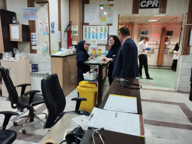 بازدید شبانه و سرزده رئیس دانشگاه علوم پزشکی اراک از بیمارستان حضرت ولیعصر (عج)
