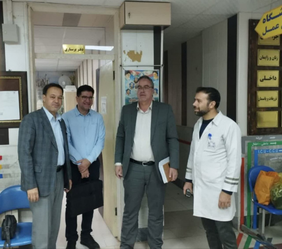 بازدید جانشین ریاست دانشگاه از بیمارستان امام سجاد(ع) آشتیان در ایام نوروز