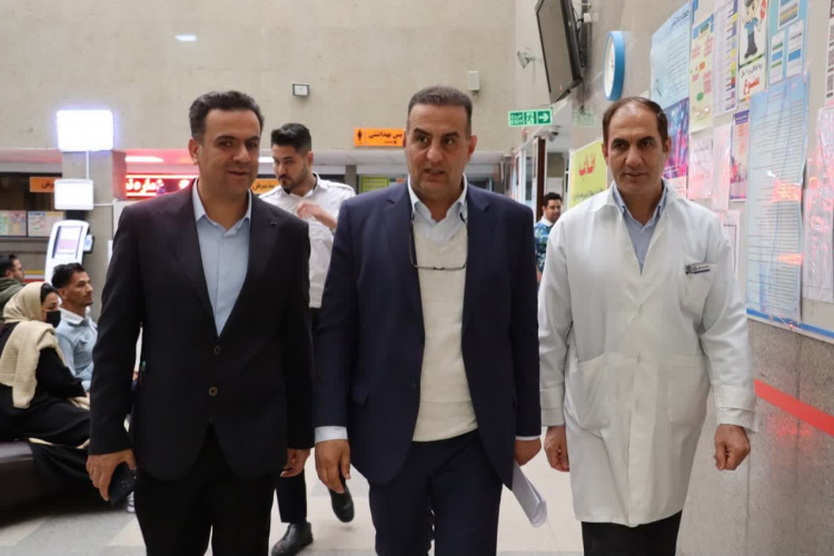 بازدید سرزده رییس دانشگاه علوم پزشکی اراک از بیمارستان امیرالمومنین(ع)