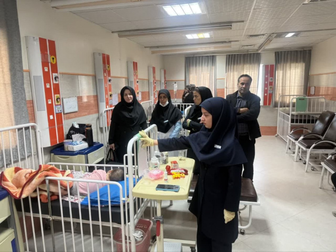 بازدید مسئول ستاد تسهیلات نوروزی دانشگاه علوم پزشکی اراک از مجموعه سلامت کمیجان