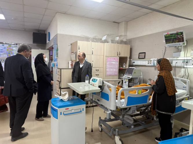 بازدید جانشین رییس دانشگاه علوم پزشکی اراک در ستاد نوروزی از بیمارستان امیرکبیر