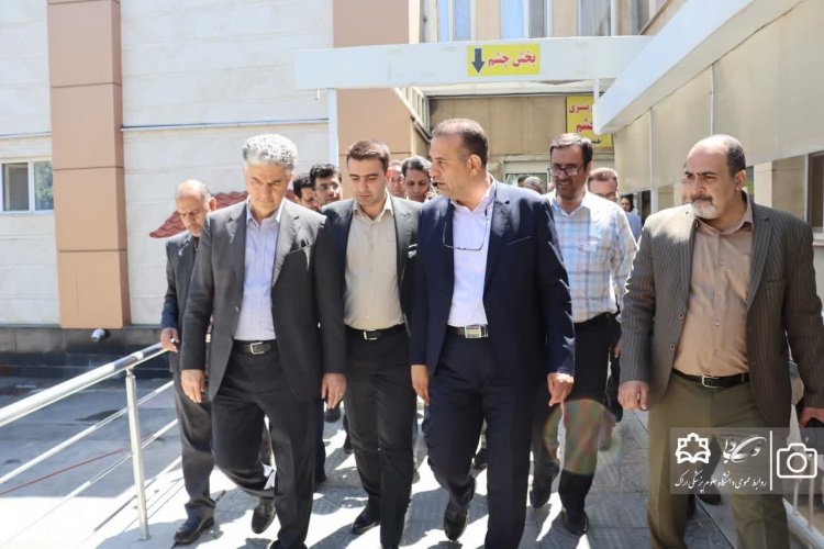 بازدید معاون درمان وزارت بهداشت از بیمارستان امیرکبیر اراک با هدف نوسازی و ارتقاء زیرساختها