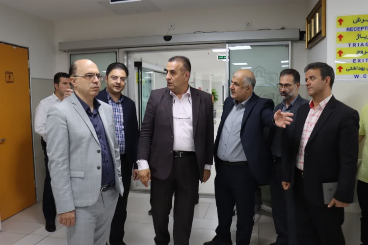 بازدید رئیس دانشگاه علوم پزشکی اراک از بخشهای مختلف بیمارستان حضرت ولیعصر(عج)