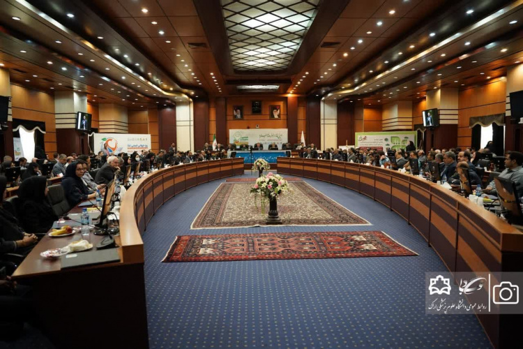 ششمین مجمع سلامت استان مرکزی با شعار : "از مزرعه تا سفره"