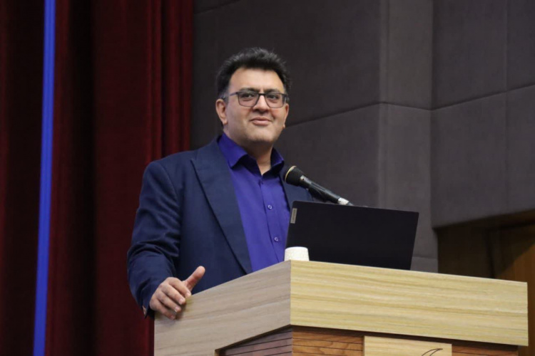 تأکید نماینده مردم در مجلس شورای اسلامی بر لزوم آگاهیرسانی گستردهتر درباره زایمان بدون درد