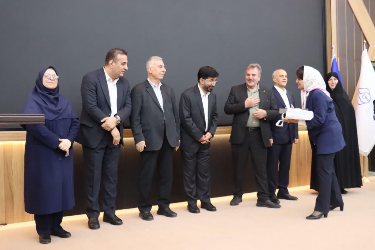 تقدیر از پزشکان، داروسازان و دندانپزشکان منتخب استان مرکزی(۲)